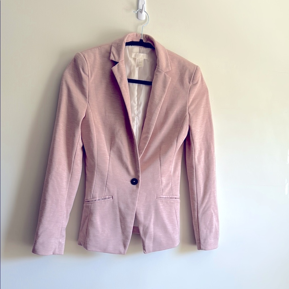 H&M jacket size 2
Women's Pink Blazer